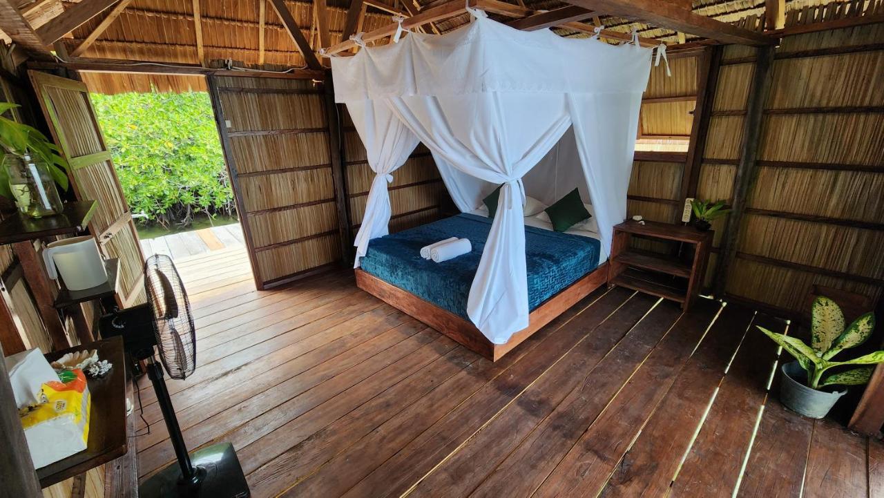 Mansuar Raja Ampat Bungalows Kri Esterno foto