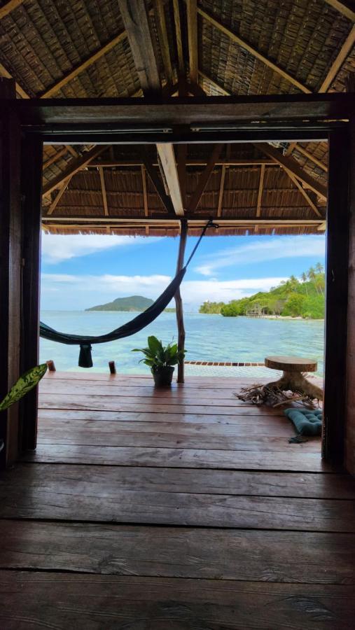 Mansuar Raja Ampat Bungalows Kri Esterno foto