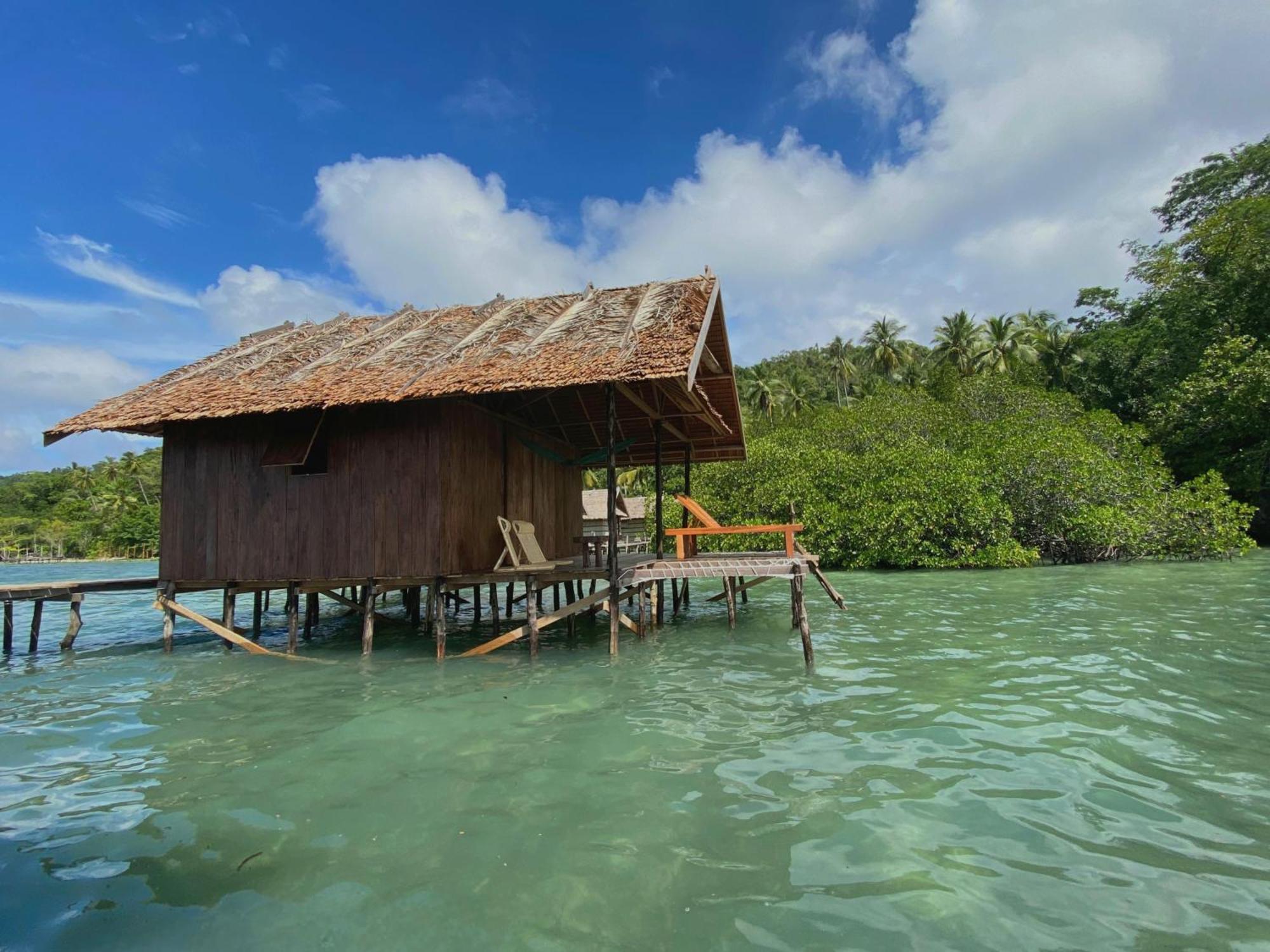 Mansuar Raja Ampat Bungalows Kri Esterno foto